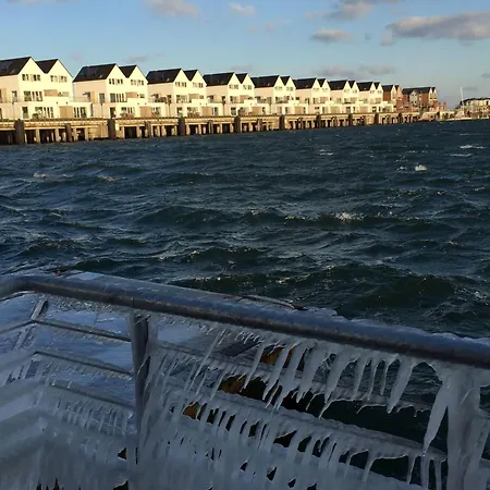 Hausboot Antares One By Seeblick Ferien Oro Сasa de vacaciones Olpenitz