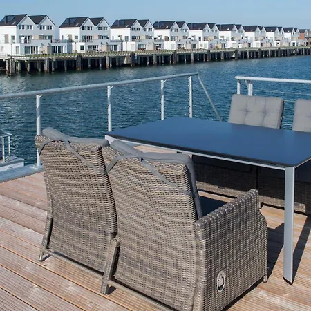 Hausboot Antares One By Seeblick Ferien Oro Olpenitz