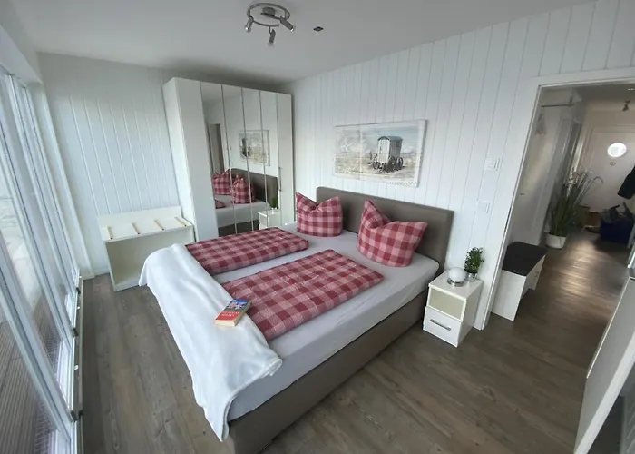 Hausboot Antares One By Seeblick Ferien Oro Feriehus